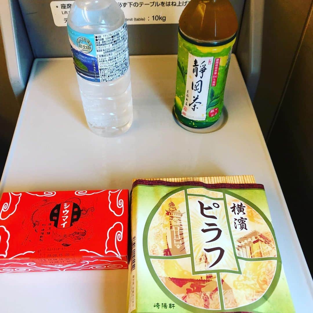 金村義明さんのインスタグラム写真 - (金村義明Instagram)「#風強い強い#新幹線ガラガラ」8月15日 11時29分 - yoshiaki_kanemura
