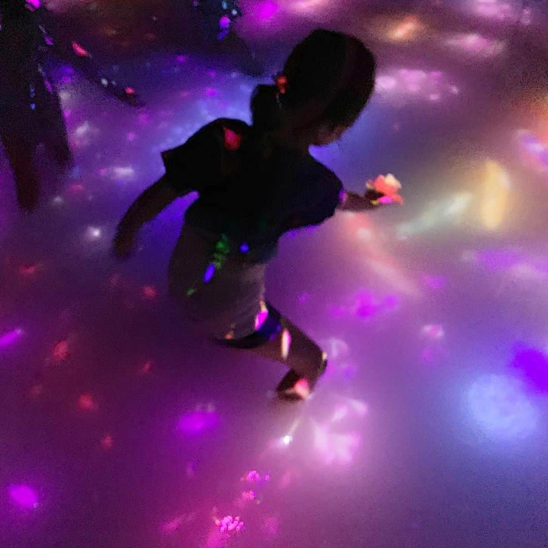 辺見えみりさんのインスタグラム写真 - (辺見えみりInstagram)「teamLab Planets TOKYO」8月15日 23時00分 - emiri_hemmi