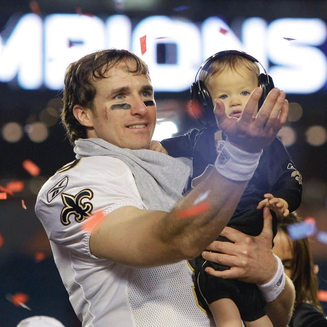 NFLさんのインスタグラム写真 - (NFLInstagram)「Remember the kid @drewbrees held at the podium after winning Super Bowl XLIV? He’s dropping dimes just like dad now. (via @saints) 📷: Eric Gay/AP」8月15日 22時56分 - nfl