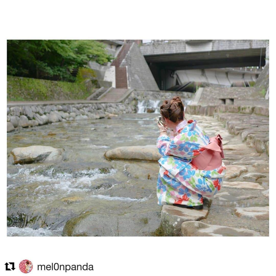 Gero City【下呂市公式アカウント】さんのインスタグラム写真 - (Gero City【下呂市公式アカウント】Instagram)「#Repost @mel0npanda with @get_repost ・・・ ☪︎ やっぱり川が好き🍀 . 📷phot by @nana_f27 *⑅୨୧┈┈┈┈୨୧⑅* #下呂 #下呂観光 #gerostagram #下呂アンバサダー #下呂観光大使 #浴衣 #浴衣撮影 ✩︎ #olympuspenepl7  #ミラーレスカメラ #ミラーレス一眼 #カメラ初心者 #カメラ女子 #ファインダー越しの私の世界 #カメラ好きな人と繋がりたい #写真好きな人と繋がりたい」8月15日 23時00分 - gerostagram