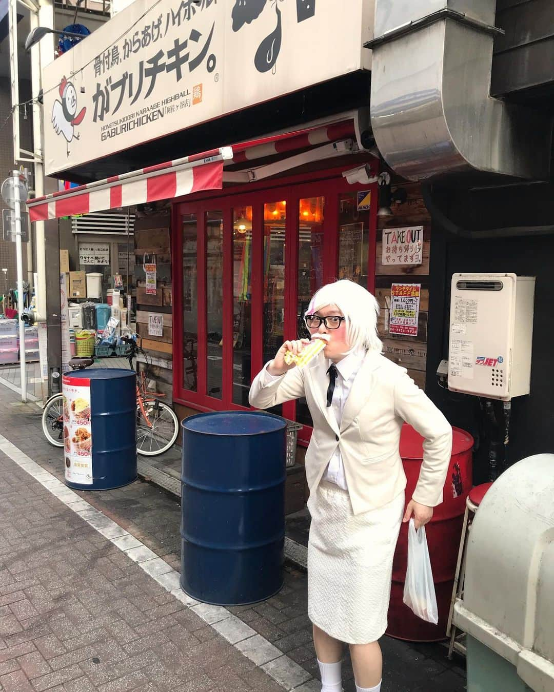 脳みそ夫さんのインスタグラム写真 - (脳みそ夫Instagram)「この店名テンション上がる〜！！ #カーネルサンダースの娘 #フライドチキ子 #脳みそ夫 #kfc #食べたくなるなる #パパが怒ーるルスロー」8月15日 23時00分 - nou_misoo