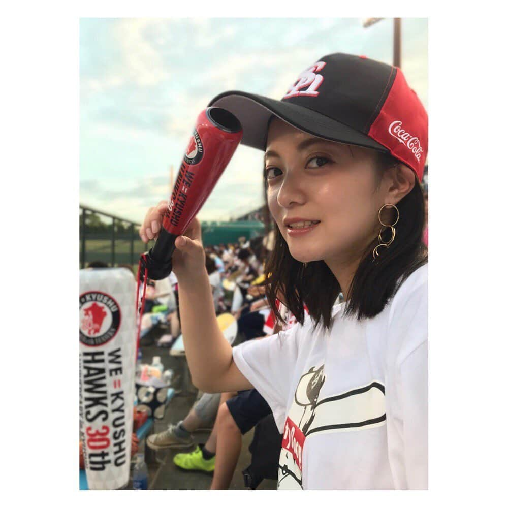 田中皓子さんのインスタグラム写真 - (田中皓子Instagram)「. こないだ野球観戦行きました。 ファームの試合"ホークスvs中日"  家族で野球好きで昔からよく行ってるんだ。 たまたま予定があってママがチケット取ってくれてて行けたの。 . #野球観戦 #⚾」8月15日 21時40分 - kouko_0616