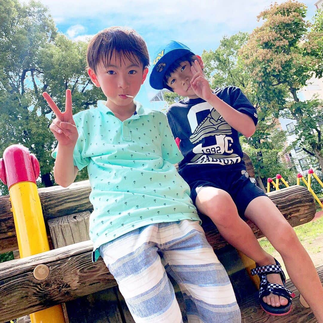 太陽チャンネルのインスタグラム：「今日は浅草で撮影してたよ〜すんごく充実した一日でした😂💕安定すぎるれおたい🥳💕そしてわたしはウーバーイーツの術を覚えた！都会に出たらぜひ活用しよう🤟💕 #れおいちゃんねる #太陽チャンネル #一芳 #ウーバーイーツ #浅草」