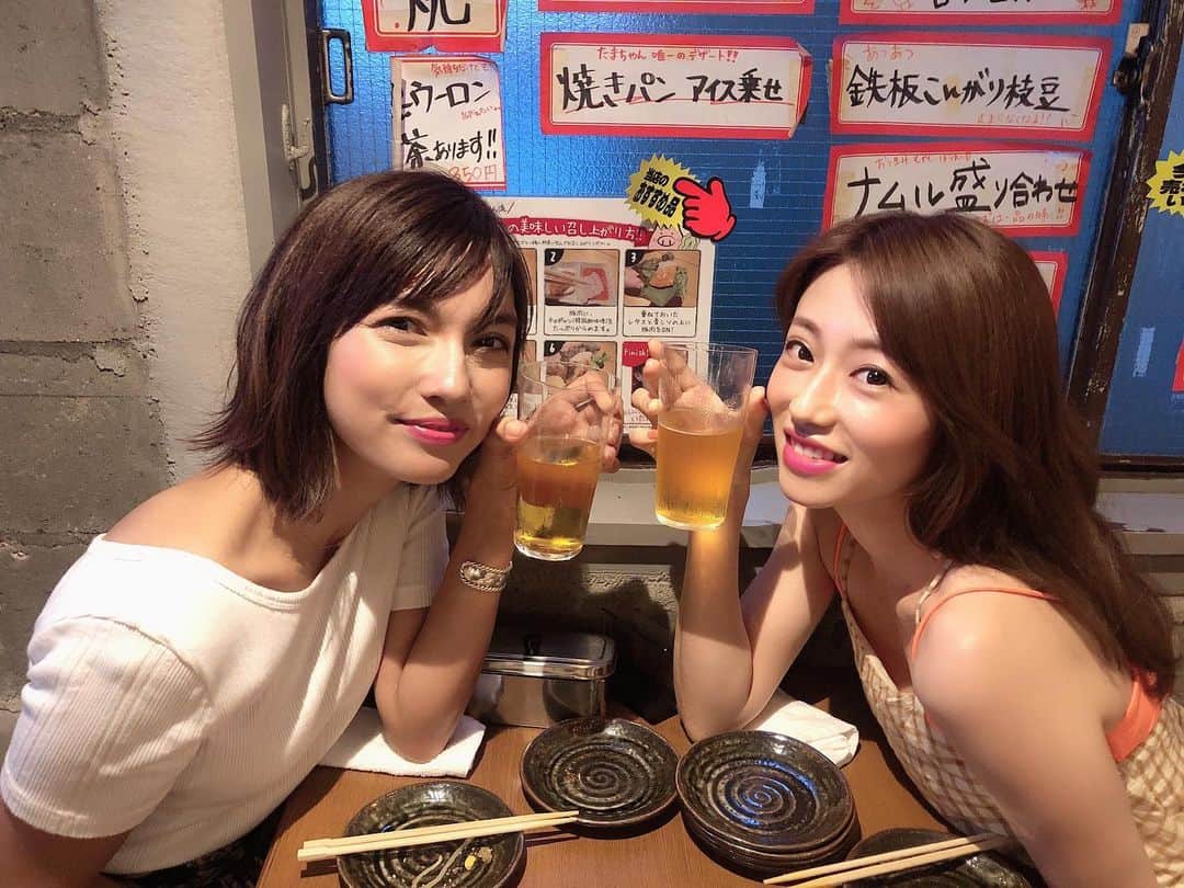 伊藤みくさんのインスタグラム写真 - (伊藤みくInstagram)「むかーしお仕事で一緒だった 黒宮ニーナちゃん❤️ そして🥞🤴✨✨ いつもは東京にいるメンバーと 大阪で合流❤️ やっぱお好み焼きは最高だー！！」8月15日 21時52分 - miku90210