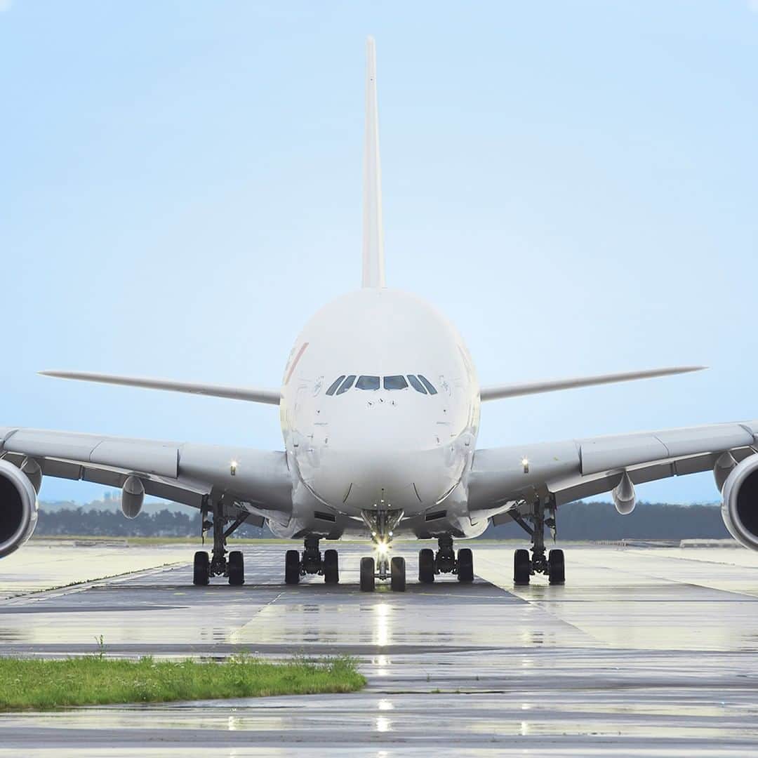 エールフランスのインスタグラム：「Waiting for the signal to fly for another adventure. Where will you live yours? En attente du signal pour s’envoler vers de nouvelles aventures. Où vivrez-vous la vôtre ?  #AirFrance #Franceisintheair」
