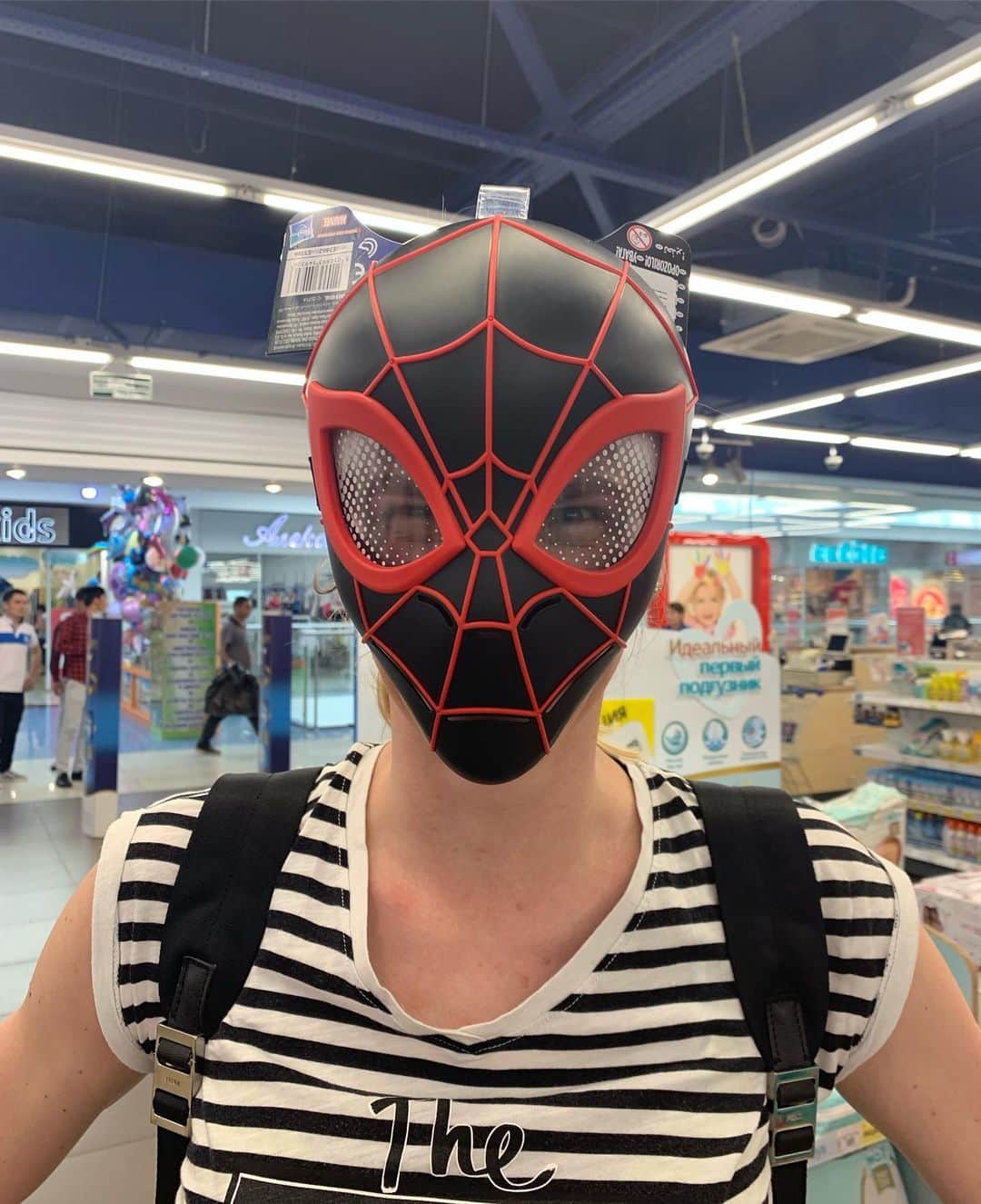 スベトラーナ・ロマシナさんのインスタグラム写真 - (スベトラーナ・ロマシナInstagram)「Маску какого героя выбрали бы вы?)))) #инстаграм #человекпаук #марвел #spiderman #instagram #beyourself」8月15日 22時06分 - svetlanaromashina