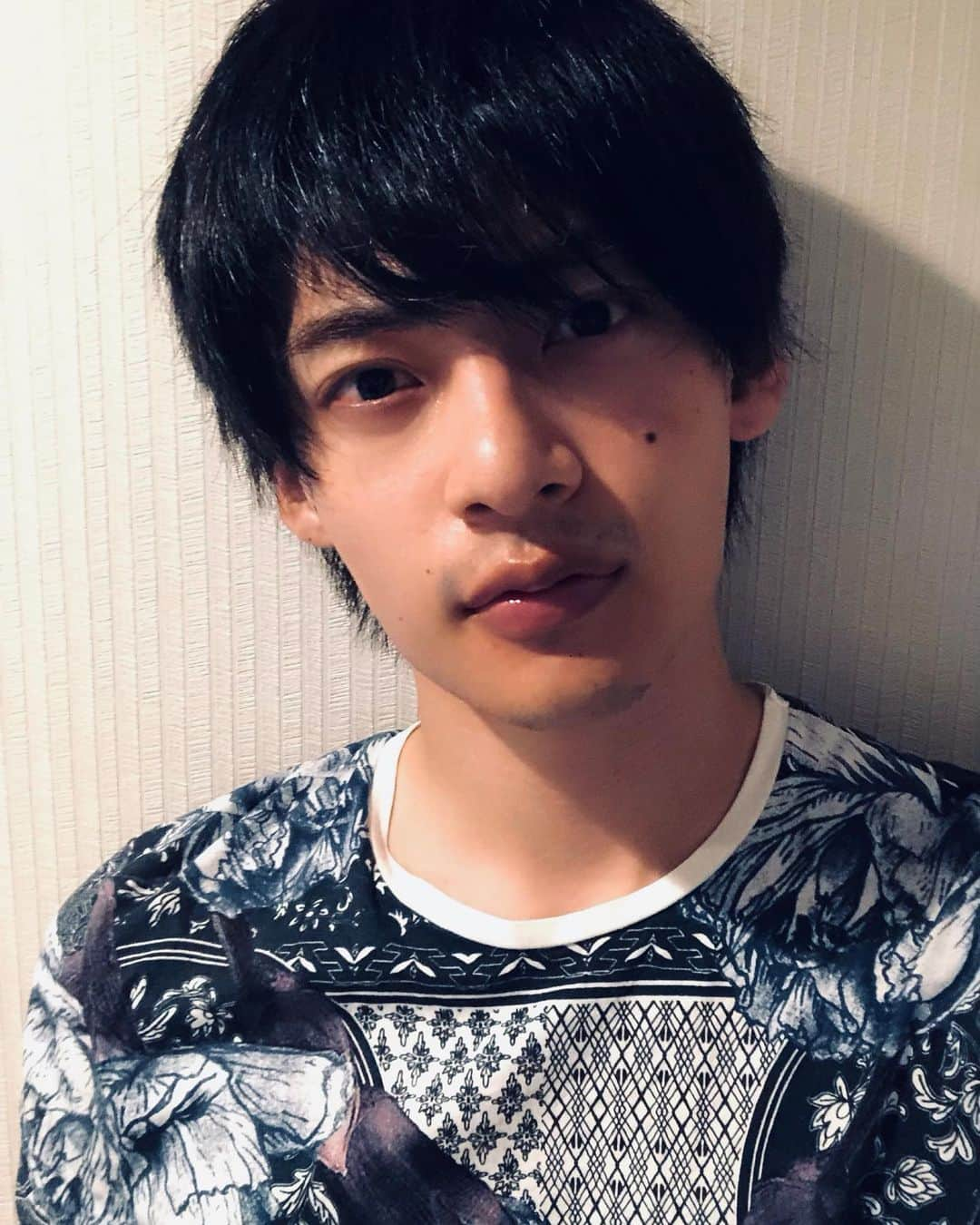 平田雄也さんのインスタグラム写真 - (平田雄也Instagram)「黒々の黒。  #髪 #色 #落ちないで #平田雄也」8月15日 22時20分 - yuyastagram620