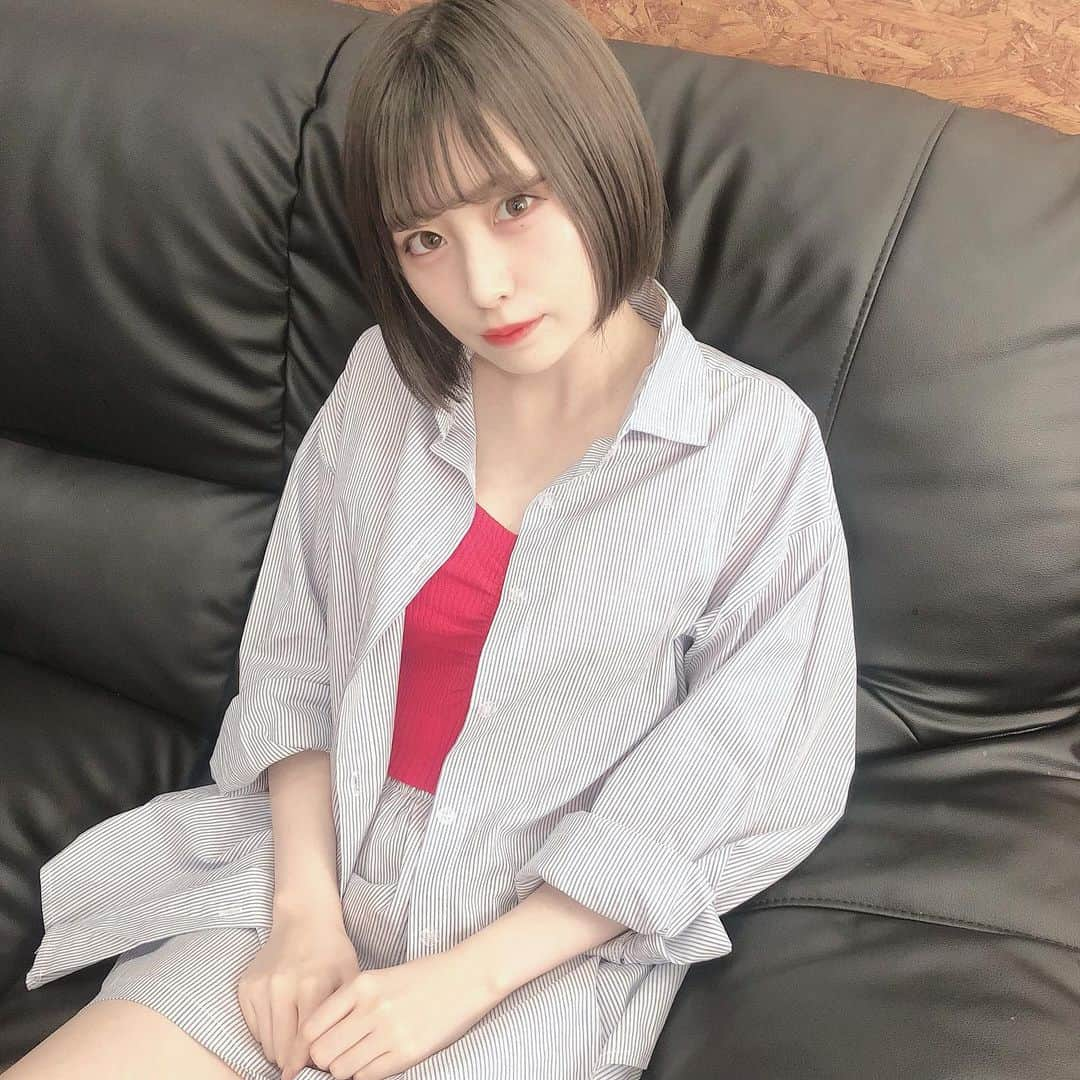 宮内凛さんのインスタグラム写真 - (宮内凛Instagram)「. . また髪切っちゃった😘」8月15日 22時24分 - miyauchi_rin