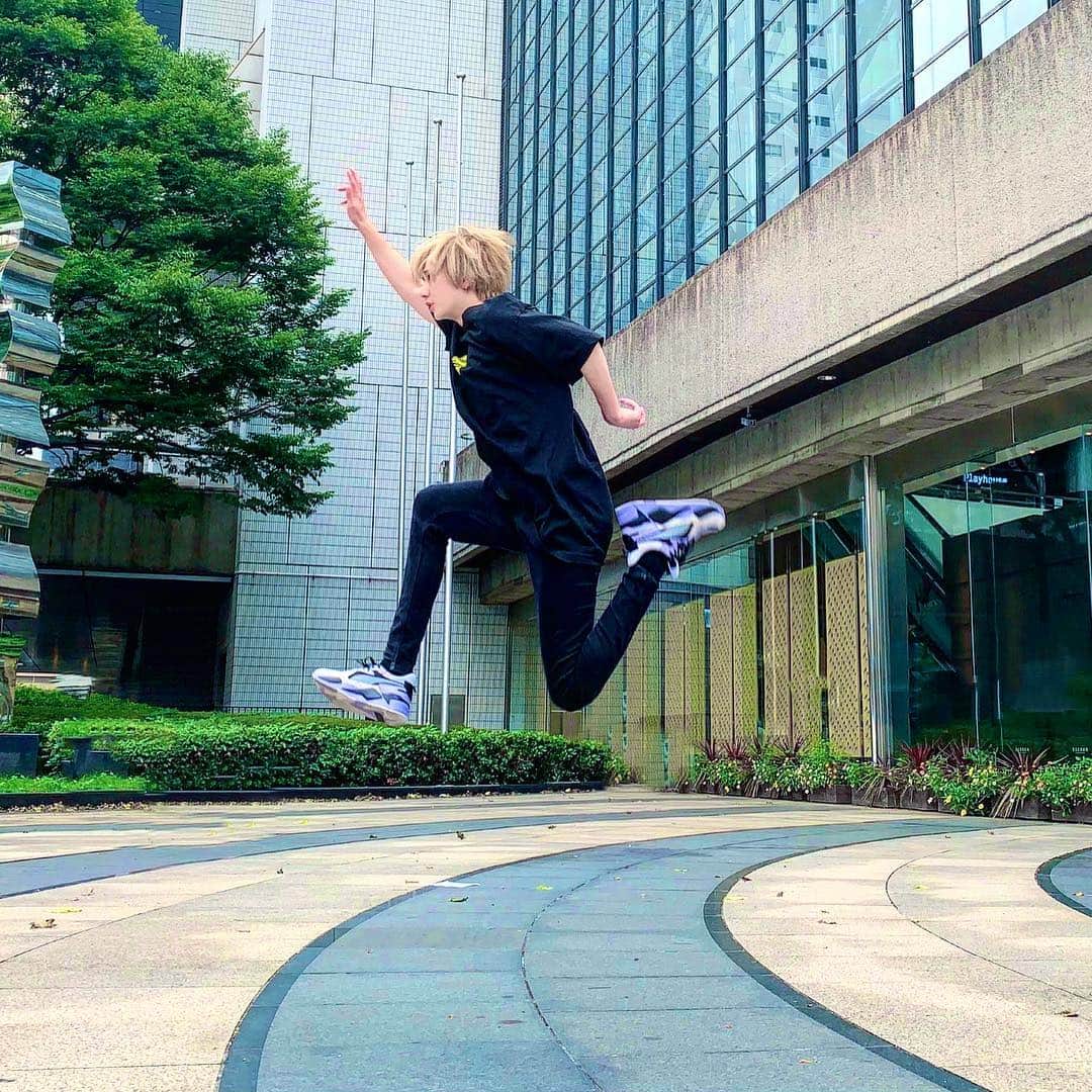 ゆーちゃそ王子さんのインスタグラム写真 - (ゆーちゃそ王子Instagram)「空中浮遊🤾🏿‍♀️💜 ﻿ ・﻿ ・﻿ ・﻿ ・﻿ ・﻿ ・﻿ ・﻿ ・﻿ マリオ感すごい😇✌️」8月15日 22時36分 - yuchaso_prince