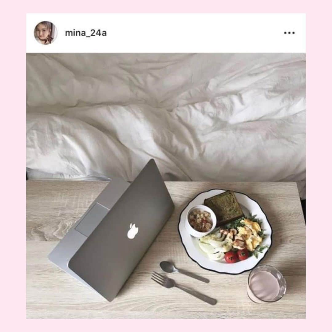 bis_web bis [ビス] さんのインスタグラム写真 - (bis_web bis [ビス] Instagram)「August 15, Wednesday﻿ ﻿ ﻿ 🍒﻿ ﻿ ﻿ 暑い夏は涼しい部屋で﻿ #おうちカフェ がオススメ🍽﻿ ﻿ スイーツの上に﻿ 旬のフルーツや生クリームで可愛く盛りつけて。﻿ ﻿ 映画や雑誌を眺めながら過ごす休日もおすすめ💭﻿ ﻿ ﻿ ﻿ ﻿ ﻿ ﻿ #夏 #﻿おうちカフェ #カフェ風 #カフェ好き #スイーツ #カフェ活 #cafe #カフェラテ #カフェメニュー #スイーツテロ #スイーツ女子 #スイーツ大好き #マフィン #ホットケーキ #パンケーキ #ブラウニー #チョコレートブラウニー #フレンチトースト #ドーナツ #ケーキ #手作りケーキ #手づくりケーキ #甘党 #bis_web」8月15日 22時51分 - bis_web
