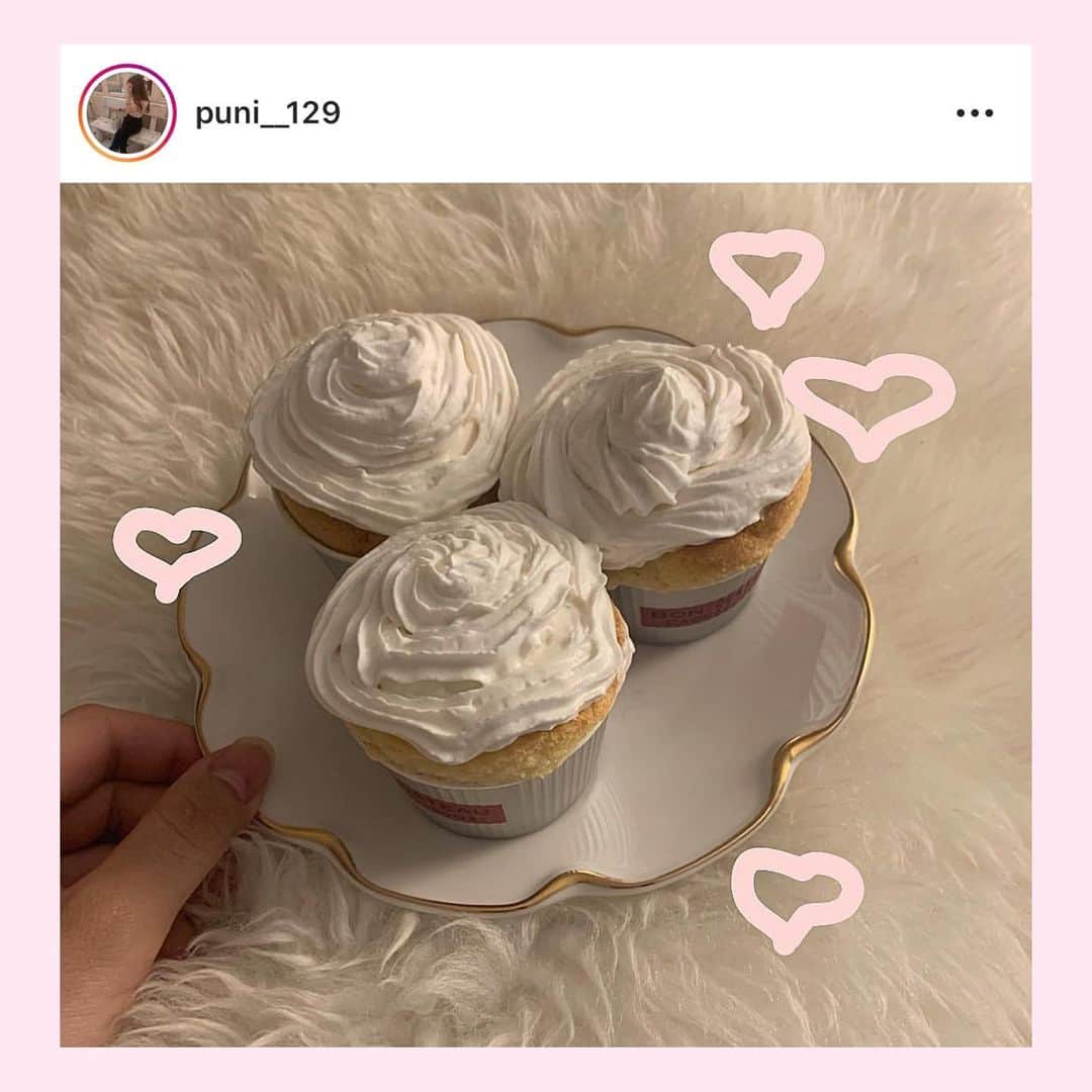 bis_web bis [ビス] さんのインスタグラム写真 - (bis_web bis [ビス] Instagram)「August 15, Wednesday﻿ ﻿ ﻿ 🍒﻿ ﻿ ﻿ 暑い夏は涼しい部屋で﻿ #おうちカフェ がオススメ🍽﻿ ﻿ スイーツの上に﻿ 旬のフルーツや生クリームで可愛く盛りつけて。﻿ ﻿ 映画や雑誌を眺めながら過ごす休日もおすすめ💭﻿ ﻿ ﻿ ﻿ ﻿ ﻿ ﻿ #夏 #﻿おうちカフェ #カフェ風 #カフェ好き #スイーツ #カフェ活 #cafe #カフェラテ #カフェメニュー #スイーツテロ #スイーツ女子 #スイーツ大好き #マフィン #ホットケーキ #パンケーキ #ブラウニー #チョコレートブラウニー #フレンチトースト #ドーナツ #ケーキ #手作りケーキ #手づくりケーキ #甘党 #bis_web」8月15日 22時51分 - bis_web