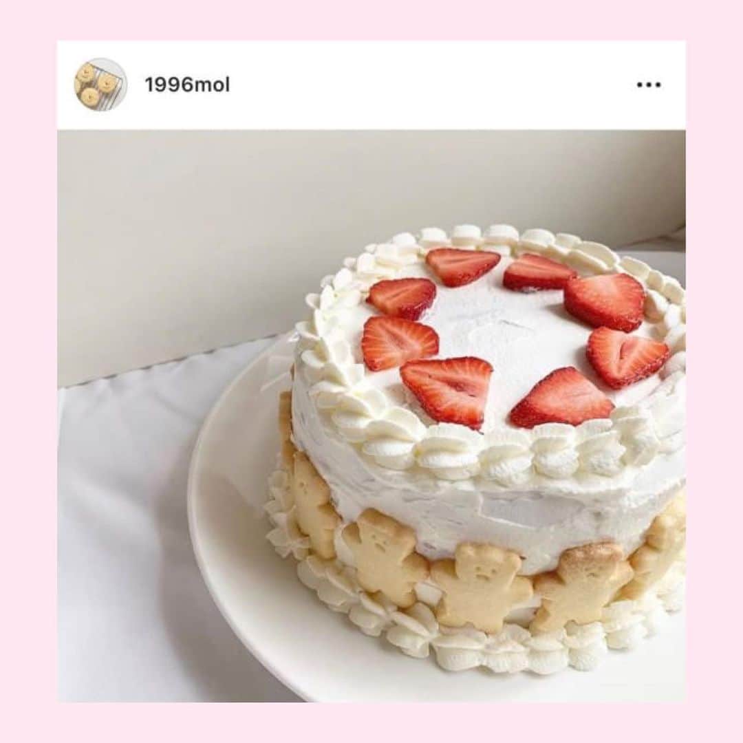 bis_web bis [ビス] さんのインスタグラム写真 - (bis_web bis [ビス] Instagram)「August 15, Wednesday﻿ ﻿ ﻿ 🍒﻿ ﻿ ﻿ 暑い夏は涼しい部屋で﻿ #おうちカフェ がオススメ🍽﻿ ﻿ スイーツの上に﻿ 旬のフルーツや生クリームで可愛く盛りつけて。﻿ ﻿ 映画や雑誌を眺めながら過ごす休日もおすすめ💭﻿ ﻿ ﻿ ﻿ ﻿ ﻿ ﻿ #夏 #﻿おうちカフェ #カフェ風 #カフェ好き #スイーツ #カフェ活 #cafe #カフェラテ #カフェメニュー #スイーツテロ #スイーツ女子 #スイーツ大好き #マフィン #ホットケーキ #パンケーキ #ブラウニー #チョコレートブラウニー #フレンチトースト #ドーナツ #ケーキ #手作りケーキ #手づくりケーキ #甘党 #bis_web」8月15日 22時51分 - bis_web