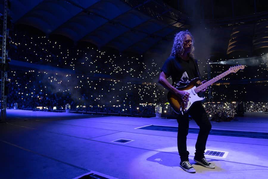 メタリカさんのインスタグラム写真 - (メタリカInstagram)「Photos from last night’s show in Bucharest! ・・・ 📸 by @brettmurrayphotography & @photosbyjeffyeager ・・・ #MetInBucharest #WorldWired #Metallica」8月15日 14時29分 - metallica
