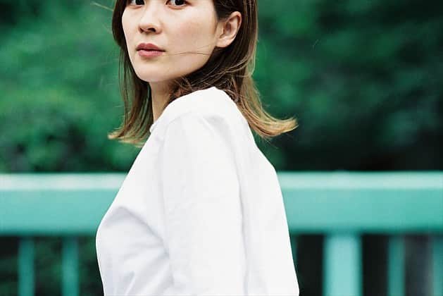 亜希子さんのインスタグラム写真 - (亜希子Instagram)「ノンフィクション小説第3話公開されました。 ・ 久しぶりに、何度か朝日を拝み倒しながら書き終えました。 ・ 『30歳未婚女子、赤の他人のおっさんと暮らす』」8月15日 15時18分 - akiko_ohki