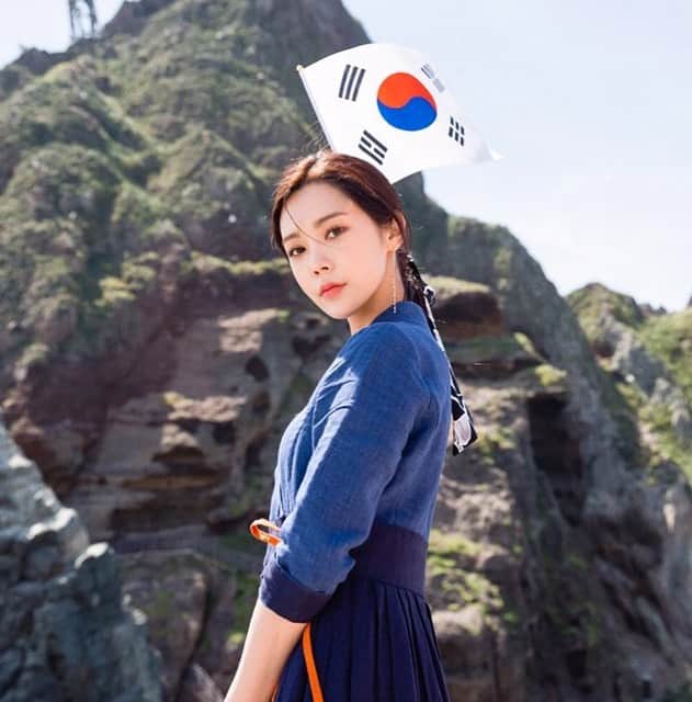 リジ のインスタグラム：「🇰🇷제 74주년 광복절 대한독립만세🇰🇷」