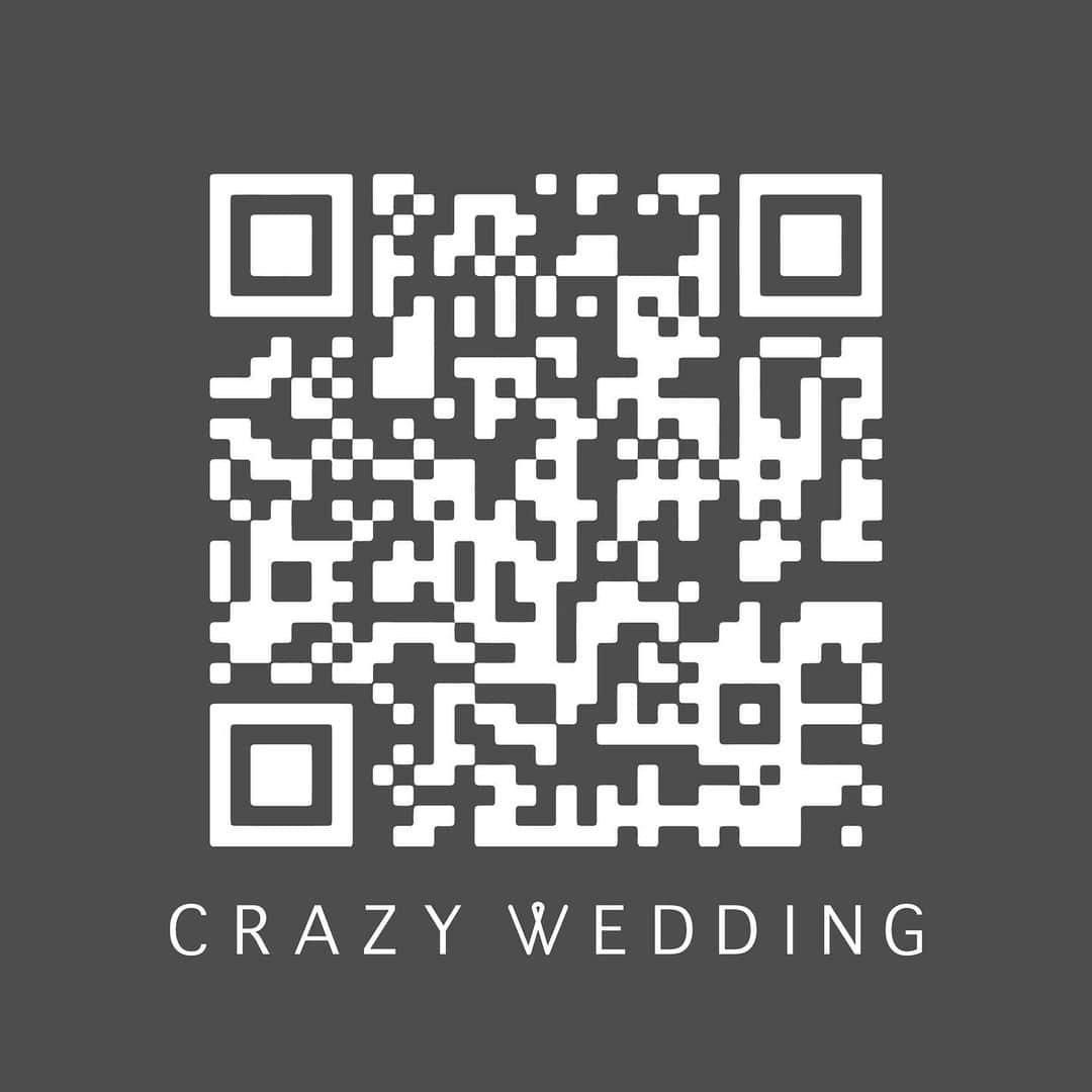CRAZY WEDDING/クレイジーウェディングさんのインスタグラム写真 - (CRAZY WEDDING/クレイジーウェディングInstagram)「. 「キミがいるから」 . 何度そう思えて頑張れただろう . キミと出会えてから 家族ができてから 大切な人がいるあたたかさが心にしみてくる . 人生は自分次第 僕は好きに生きる自由を求めてきた . 家族の愛情があるから今がある 私を支えてくれた大切な存在 . 出会えてかわった心の温度 . いてくれるだけで 魔法のようにあたたかい力がわいてくる . だから 僕がキミの支えになる 私がキミを笑顔にする . 僕を　私を 強く　優しくしてくれる キミのおまじない . これからの毎日が幸せに溢れる キセキのようなおまじない . . . concept：キミのおまじない producer：@tomoya_takahashi_ art director：@nodoka_azuma . . ＝＝＝＝＝＝＝＝＝＝＝＝＝＝＝＝＝＝ 完全オーダーメイドのウエディングを叶えるCRAZY WEDDING @crazy_wedding . インスタグラムでは 完全オーダーメイドで企画した過去の #ウエディングアイディア の一部を毎日更新しています . お問い合わせ、ご相談はお気軽にwebから https://www.crazywedding.jp/contact . CRAZY WEDDINGがプロデュースする初の結婚式場”IWAI”の詳細はこちら  @iwai_crazy ＝＝＝＝＝＝＝＝＝＝＝＝＝＝＝＝＝＝」8月15日 16時02分 - crazy_wedding