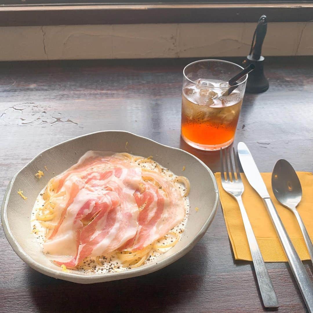 穴井千尋のグルメインスタ