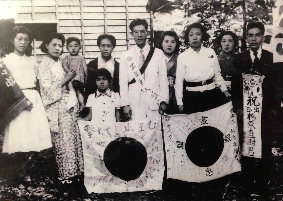 SUGIZOさんのインスタグラム写真 - (SUGIZOInstagram)「74年目の終戦の日。  先の大戦にて、戦場で命を落とした全ての人々に、犠牲になった全ての民間の人々に、そして1945年ブーゲンビル島にて戦死した祖父に、心から鎮魂の祈りを捧げます。  二度と戦争を起こしてはいけない。 残された多くの戦没者遺族。。。 余りに酷い思いを罪の無い善良な人々がこれ以上被っては絶対にいけない。  抑止力と称して武力を盾に睨み合う、恐怖心に覆われた未熟な現状から脱却して、武器を捨て互いを許し合う勇気を、慈悲の心を、いつか人類が持ち得ることができるよう心から願って已みません。」8月15日 16時06分 - sugizo_official