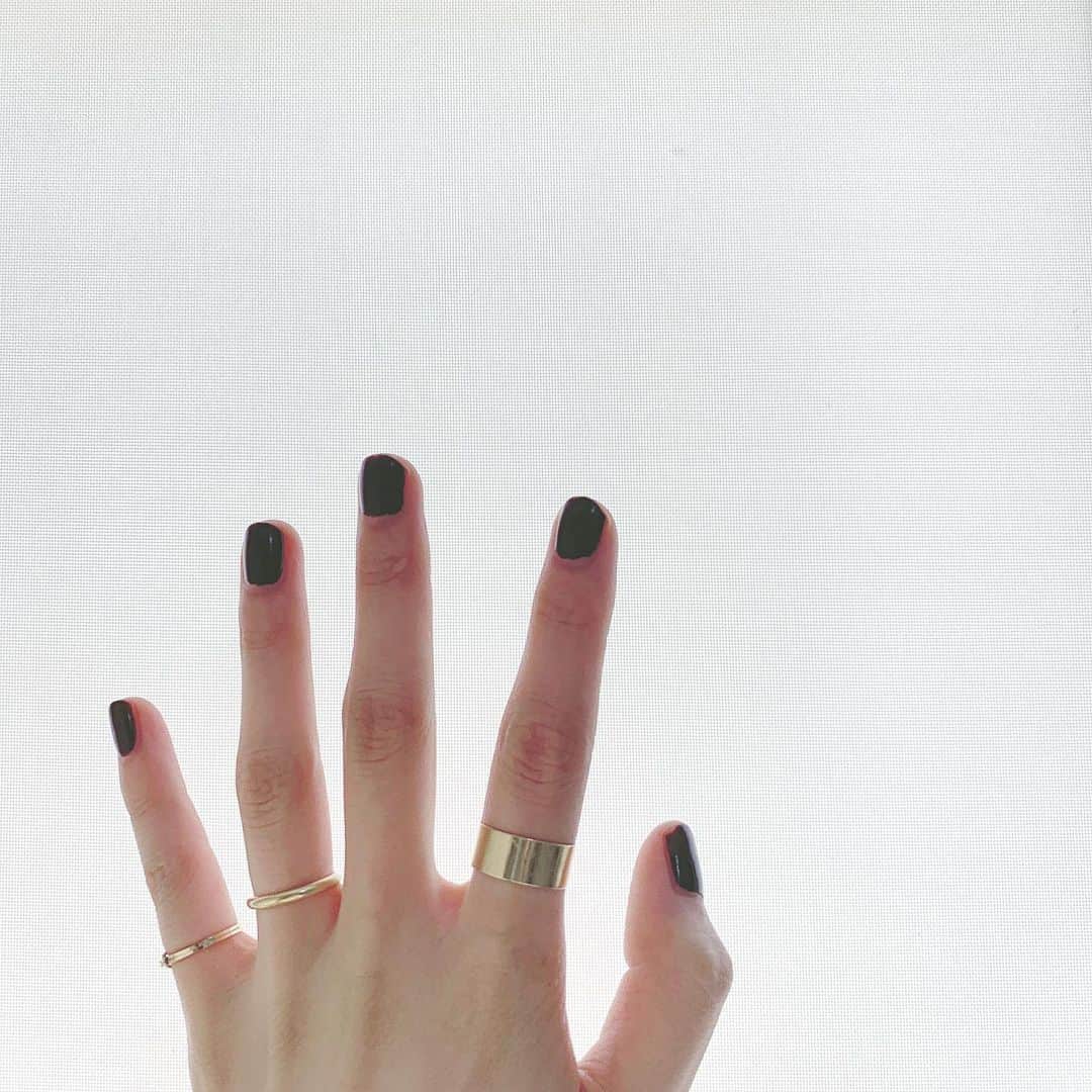 小谷実由さんのインスタグラム写真 - (小谷実由Instagram)「質問コーナーで答え忘れちゃってたけど人差し指のshiharaのリングの太さは7.5というものです 薬指も同じくshihara／小指のリングはnoueです◯」8月15日 16時19分 - omiyuno