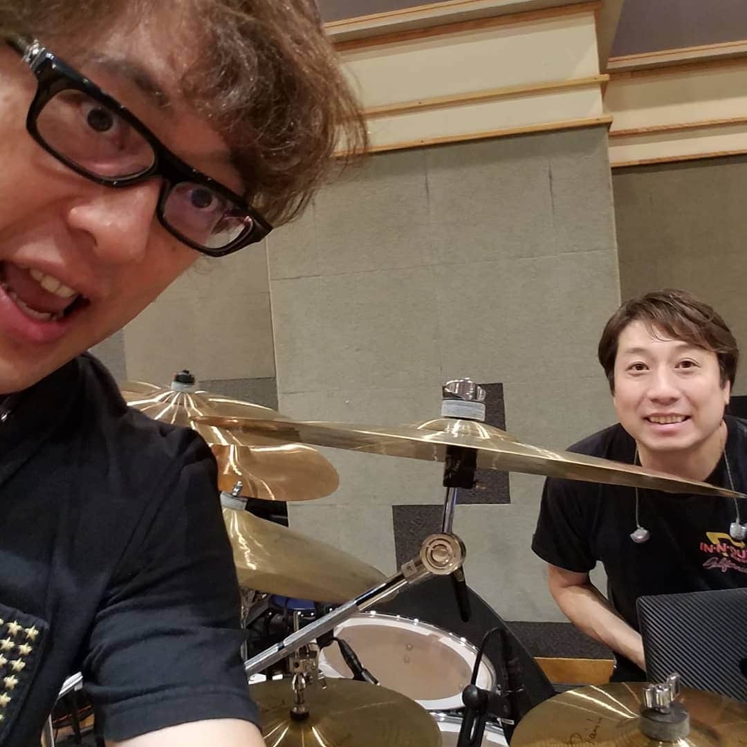のインスタグラム：「リハーサルから盛り上がってます🎵 みんな元気‼️ #勝田一樹 #kazukikatsuta  #ディメンション #dimensionjazz  #チューブ #tube横浜スタジアム  #tube」