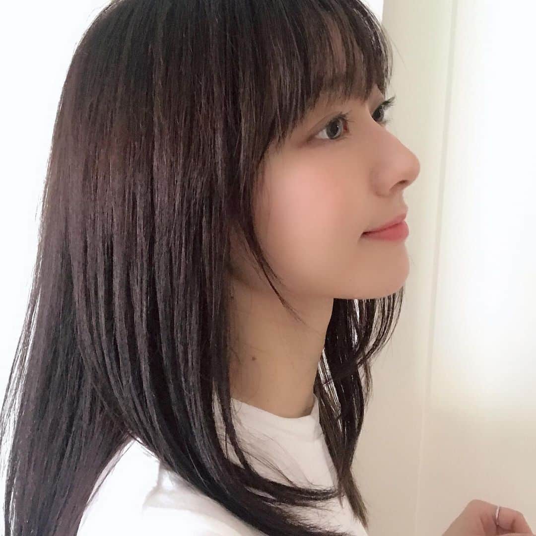 のインスタグラム：「表参道『k.e.y』の田中さん @k.e.y_yuji_tanaka に color&cut✂︎ してもらってきました😊✨﻿ ﻿ 少し切りました✂︎✨久しぶりのミディアムロング💇‍♀️嬉しいです🌼﻿ ﻿ 暑い夏も、これで乗り切れそうです😊🎉﻿ ﻿ いつも私のしたいことを汲み取って表現してくださりありがとうございます🙇✨﻿ ﻿ ﻿💇‍♀️🧚‍♀️✨ #美容室 #美容室key #key #key表参道 #haircolor #haircut #田中祐次 #yujitanaka #spacecraft #スペースクラフト #葉月祥子 #shokohazuki」