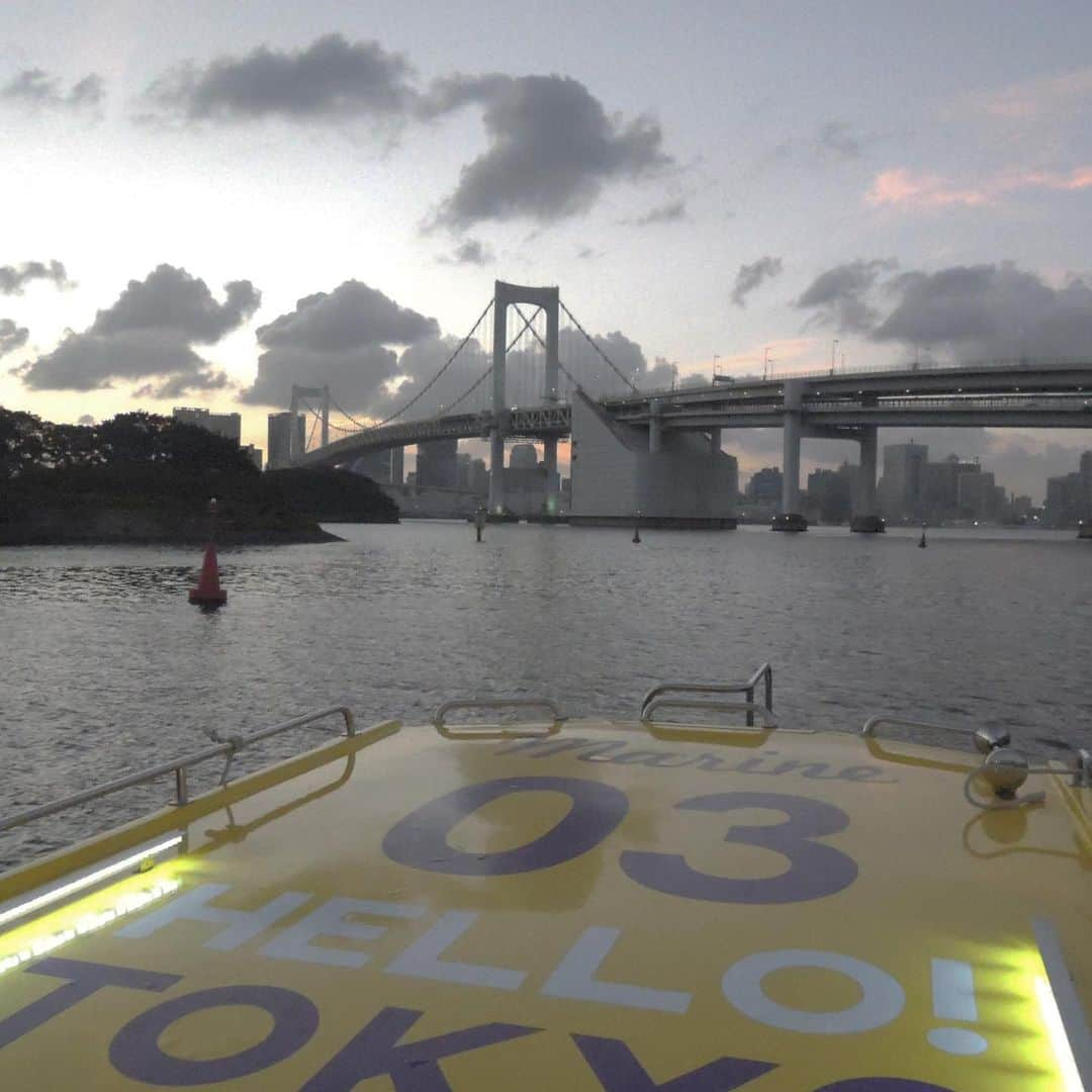 km観光タクシーさんのインスタグラム写真 - (km観光タクシーInstagram)「Tokyo Water Taxi #tokyowatertaxi #kmtaxi #tokyonow #tokyolife #tokyotrip #tokyodrive #tokyostyle #tokyosightseeing #東京観光タクシー #東京観光 #thingstodoinjapan #thingstodointokyo #thingstodoinjapan #tokyotour #discovertokyo #instagramtookyo #instajapan #japantrip #visitjapanjp #citygrammers  #tokyo_grapher  #iphonegraphy #iphoneographer  #tokyolife  #tokyotrip #tokyojapan  #ilovejapan  #japanlife  #explorejapanjapan」8月15日 17時14分 - tokyodrive.jp