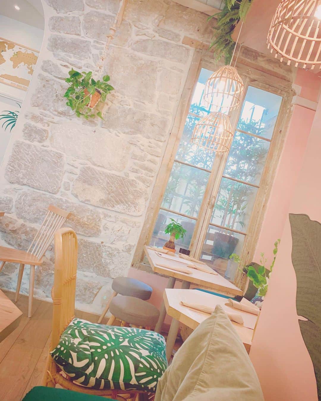 のインスタグラム：「☕️💕 * * * #cafe #cappuccino #coffee #organic #organicvegan #biovegan #summer #summertime #eurosummer #nicefrance #france #frenchriviera #cotedazur #eu #euro #europe」