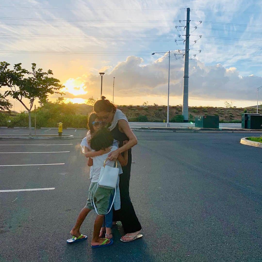 大草直子さんのインスタグラム写真 - (大草直子Instagram)「いつも味方だよ。 #hawaii  #familytime #jamesperse  #johnsmedley  #marni」8月15日 18時10分 - naokookusa