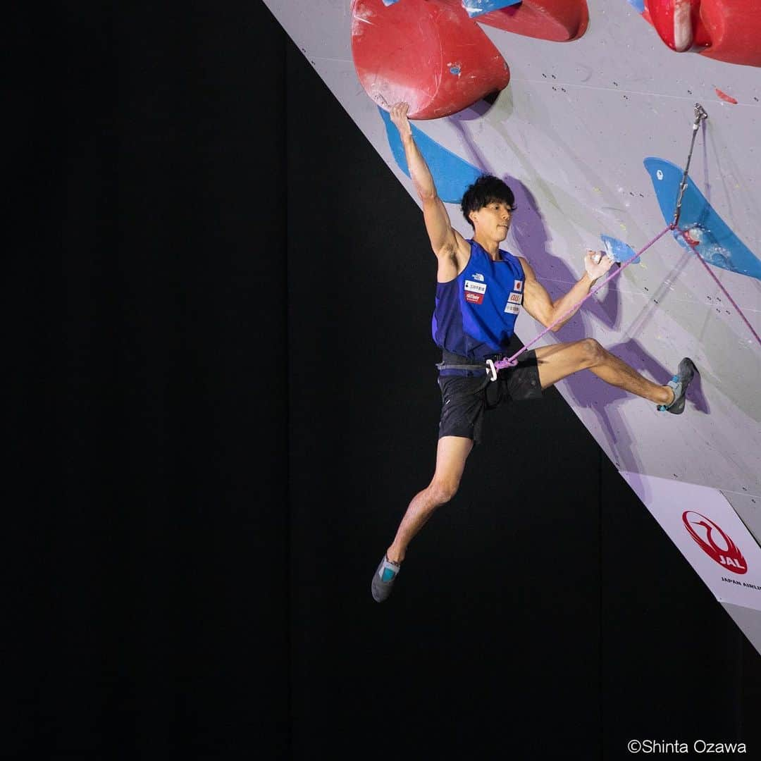 藤井快さんのインスタグラム写真 - (藤井快Instagram)「14th place in the semis. • 世界選手権リードでは準決14位でした。 動きは悪くなかったのですが、保持と持久力が底を尽きてしまいました。。。 次はスピード！ 切り替えて自己ベスト目指して頑張ります。 そして、リード決勝は今日の19時から女子20時から男子です！ 日本人選手も合計4人通過しているので応援お願いします！💪 • Photo by @shintaozawa • @adidasterrex @fiveten_official @alpinawatchesjapan @au_official @in_jelly_ #adidas #fiveten #alpinawatches #TEAMau #森永製菓」8月15日 18時14分 - fujii_kokoro