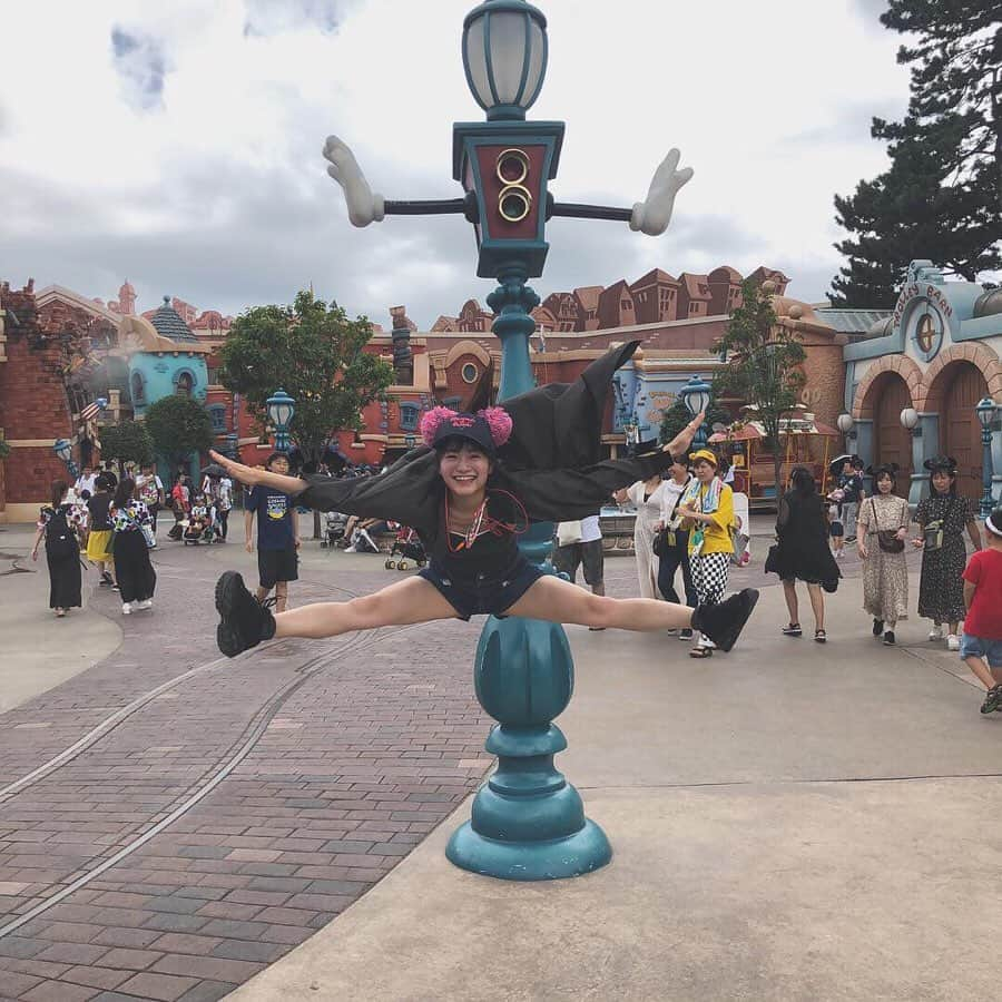 福田愛依さんのインスタグラム写真 - (福田愛依Instagram)「JUMP×JUMP😲‼️ 曇っとってインスタ映えが😲  #tdl #mickey #jump」8月15日 18時32分 - meii_cheer