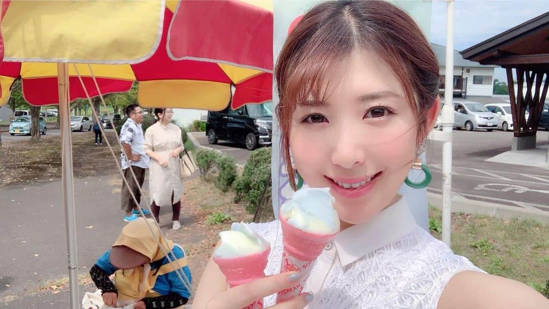 のインスタグラム：「秋田名物ババヘラアイス食べたよ🍨しってる？ 秋田おいしいもの食べすぎて顔まんまる🐶💗 #秋田 #大館 #ババヘラアイス  #お盆  #お墓参り #夏休み #ダイエット する #夏休み #秋田旅行 #旅行好き #タビジョ #akita #trip✈️ #travelgram  #icecream  #instatravel  #summer #summervacation  #trippier  #akitatrip  #旅游 #여행」