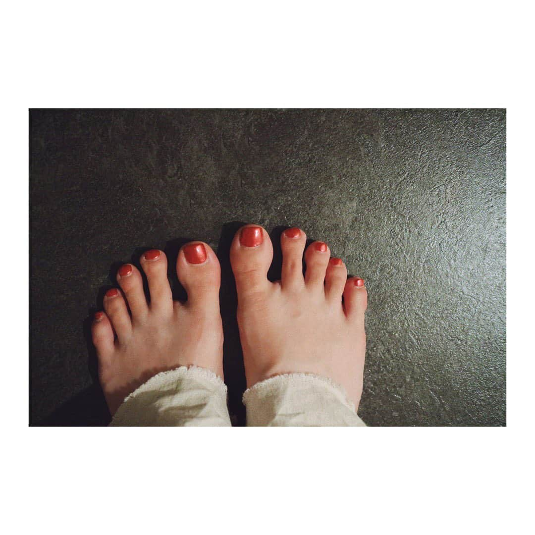 Shizukaさんのインスタグラム写真 - (ShizukaInstagram)「✴︎✴︎✴︎ Red + Mirror . @stunningnail_maki - #Dream_Shizuka #DreamShizuka #Shizuka_Nail #Foot #Redmirror」8月15日 19時13分 - shizuka_dream06