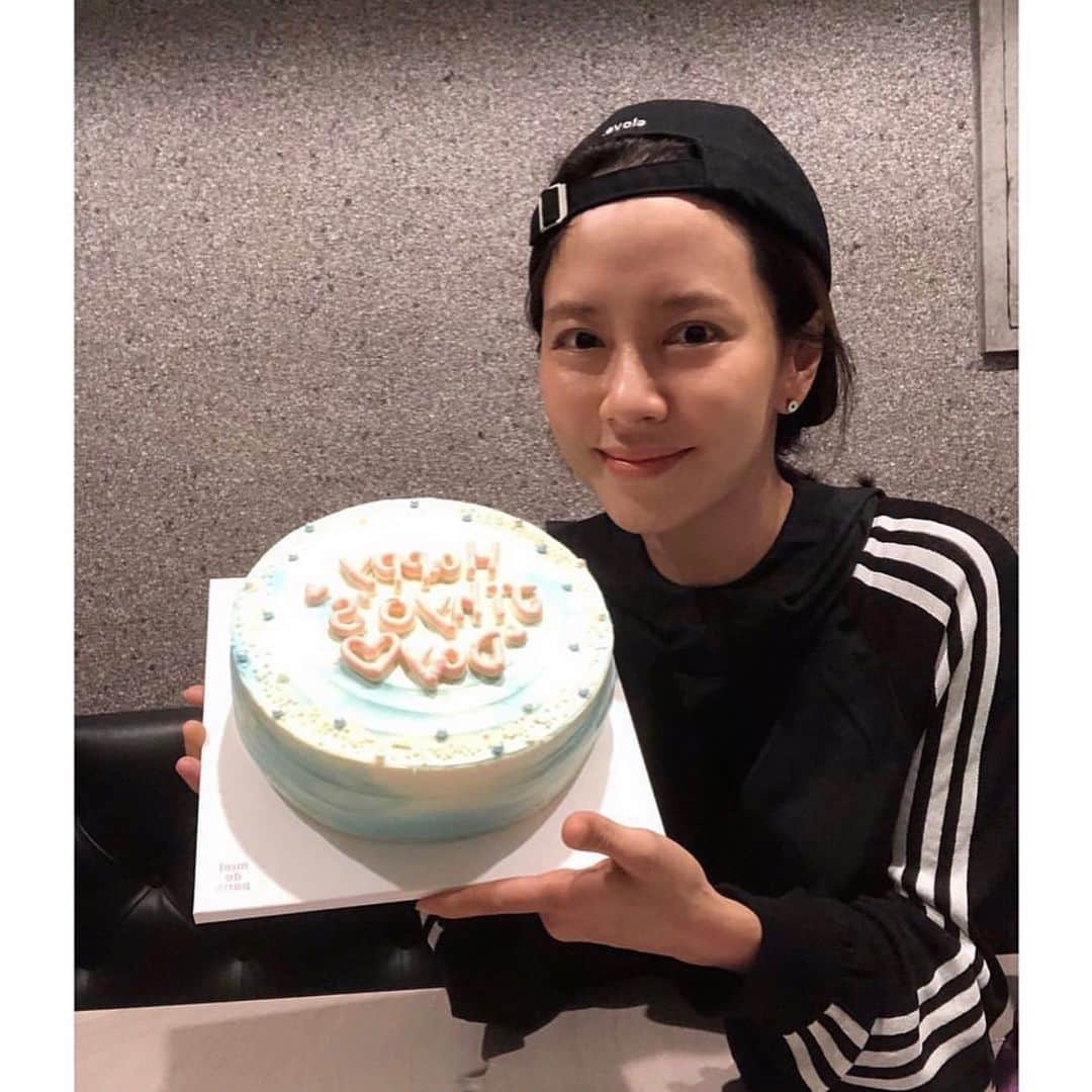 ソン・ジヒョさんのインスタグラム写真 - (ソン・ジヒョInstagram)「Happy birthday SongJihyo🥳🥳♥️ #jihyo#songjihyo#runningman#rm#jihyo_0815#송지효#지효#런닝맨 @my_songjihyo」8月15日 19時19分 - jihyo_0815