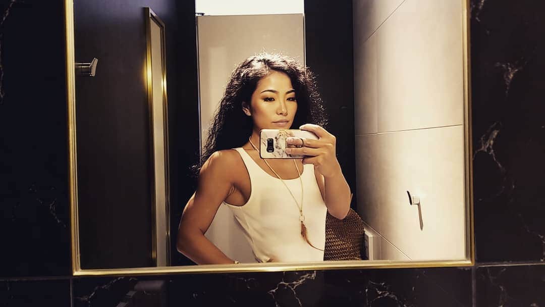 永吉令奈のインスタグラム：「自分が目指すところに行くには自分で自分を動かさないといけない。  勝ちたいなら出来るはず。  自分を信じてあげられるのは 妥協せず努力を積み重ねた自分だけ。  D-44 D-45  #pcasouthkorea #pcakorea #外国人風スパイラルパーマ #何人？って言われる率急上昇」