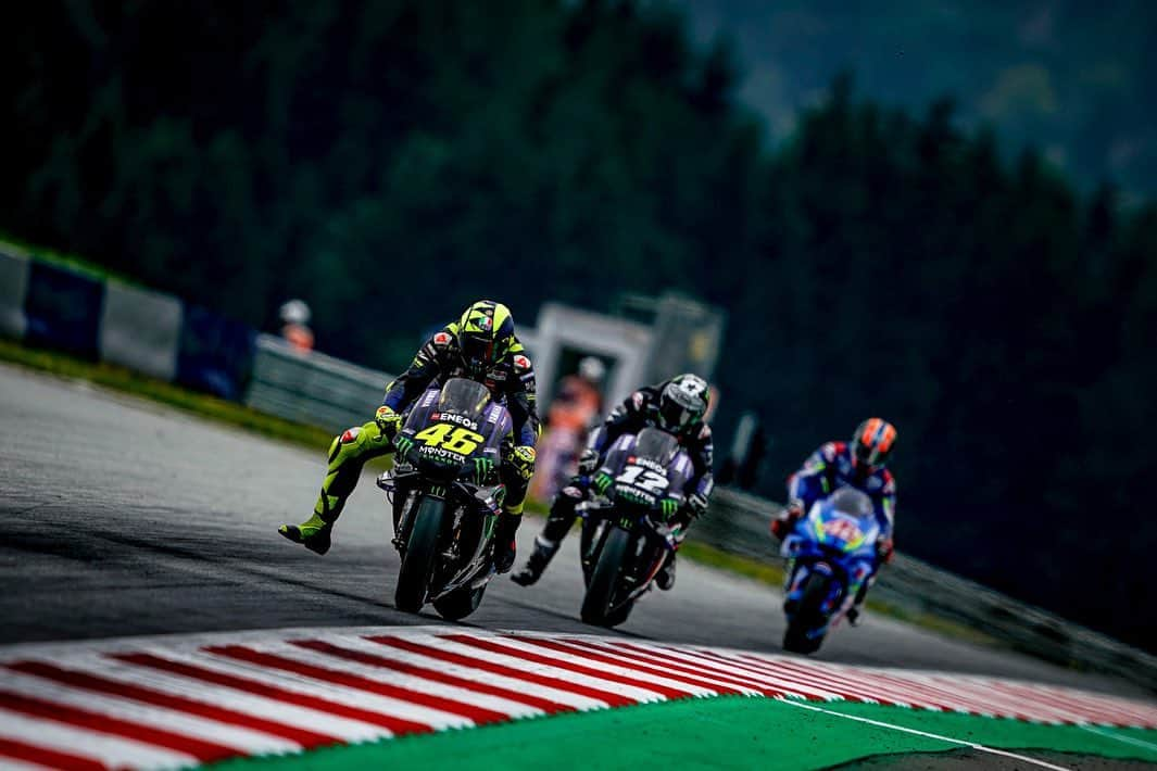 バレンティーノ・ロッシさんのインスタグラム写真 - (バレンティーノ・ロッシInstagram)「Red Bull Ring,Austria MotoGP Race 📸 @gigisoldano @falex79 @jesusrobledo 🎥 by @motogp」8月15日 19時27分 - valeyellow46