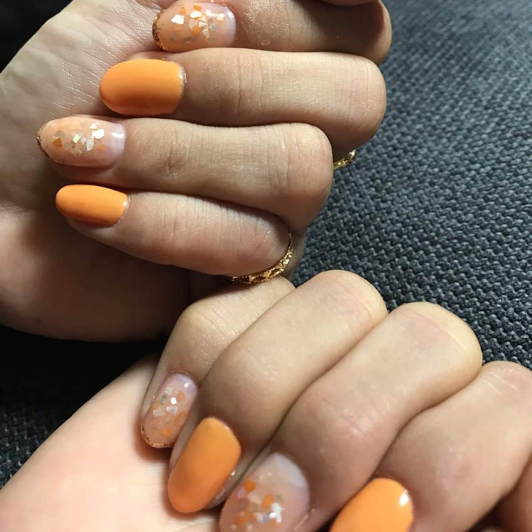 藤井瑞希さんのインスタグラム写真 - (藤井瑞希Instagram)「・ ・ new nailとnew color 😊🍀 ・ ・ 実家の方は、台風の影響少なくて良かったです😭😭😭 ・ ・ 皆様の地域は大丈夫でしたか？ ・ ・ #newnail #newhaircolor #オレンジネイル #自撮り」8月15日 19時30分 - bdmntnfujiimizuki