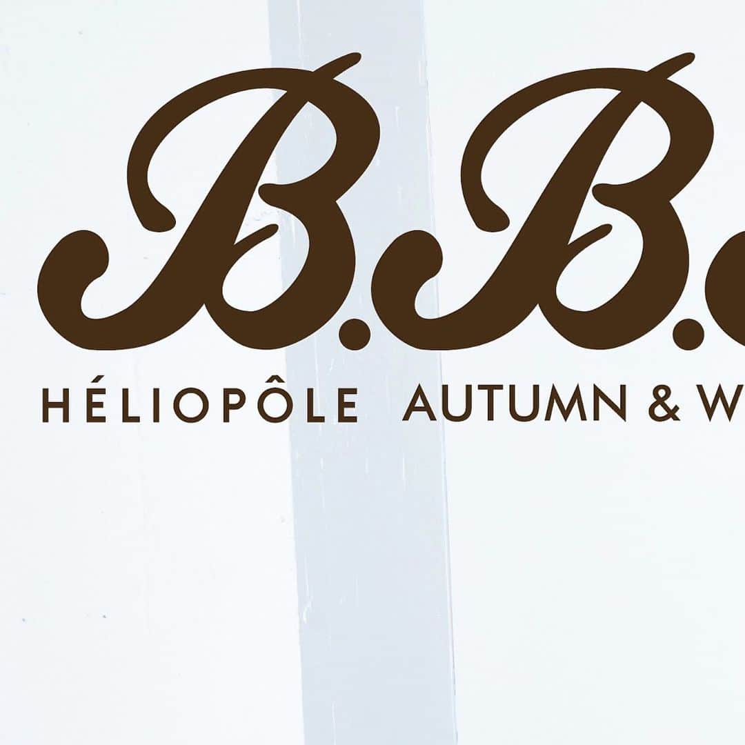 エリオポールのインスタグラム：「- 2019/AW collection -  8.16.fri - 9.4.wed “B.B.B” 既存の価値観やステイタスにこだわらず、裕福で教養があり、正統派(ブルジョア)であると同時に、反体制的な精神を持つボヘミアンをBOBO=ブルジョア・ボヘミアンと呼びます。 このBOBOに〝Brit〟を加えたテーマB.B.B。 チェック・LIBERTYプリントや、巻きスカートなど、70'sのテイストをミックスしたハイクラスな英国風ボヘミアンをイメージしたコレクションです。 . . . #HELIOPOLE #heliopole #エリオポール  #2019aw #autumnwinter #秋冬ファッション #selectshop #fashion #style #daikanyama #heliopole10 #marunouchibuilding #sapporostellarplace #nambaparks #nihonbashitakashimaya #yokohama #hiroshima #okayama #kagoshima」