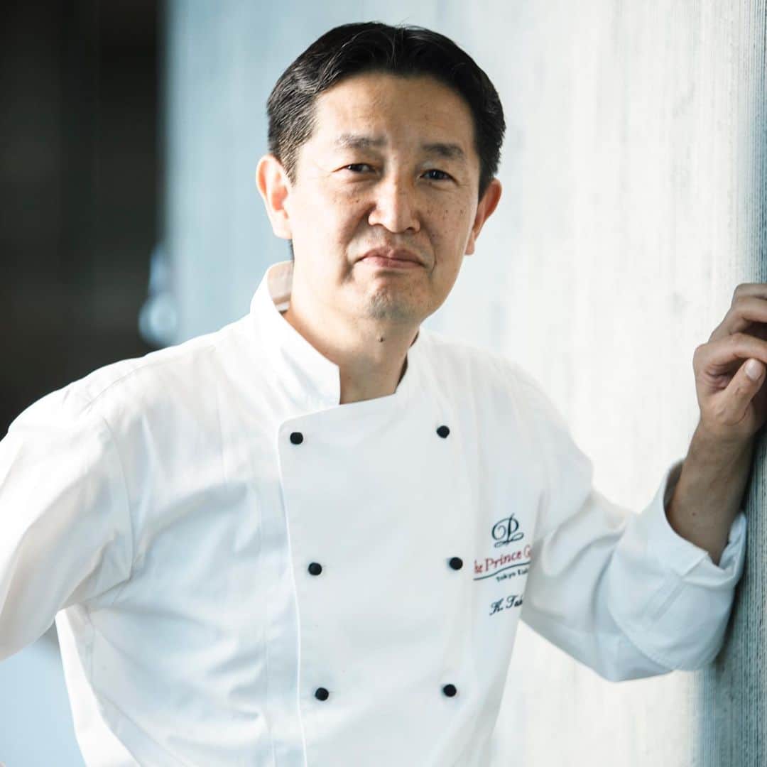 Table 9 TOKYO のインスタグラム：「個室で味わう贅沢時間✨﻿ ﻿ 1日8名さま限定の特別ディナーはいよいよ来週！﻿ ﻿ 「スパイス」をテーマに、品川プリンスホテルと高輪エリア3つのプリンスホテルの総料理長がコラボレーション。﻿ ﻿ 料理に合わせてシェフソムリエがセレクトしたペアリングワインと共に、目の前で繰り広げる特別な時間をご堪能ください。﻿ ﻿ 期日：2019年8月22日(木)・23日(金) ﻿ ﻿ 時間：7:00P.M.～9:30P.M.（6:30P.M.より受付）﻿ ﻿ 会場：DINING & BAR TABLE 9 TOKYO　﻿  個室 CHEF'S TABLE ﻿ ﻿ 料金：23,000円 (税込・サービス料別) ﻿ ﻿ 予約：03-5421-1114 (9:30 A.M. - 8:00 P.M.)﻿ ﻿ #個室#夜景#ディナー﻿ ------------------------------------------﻿ #tokyo#japan#品川プリンスホテル#接待#グルメ#品川#shinagawa##ホテル#グルメ女子#food#life#旅行#travel#ウェディング#食事会#顔合せ#バー#bar#結婚式らしくない結婚式」