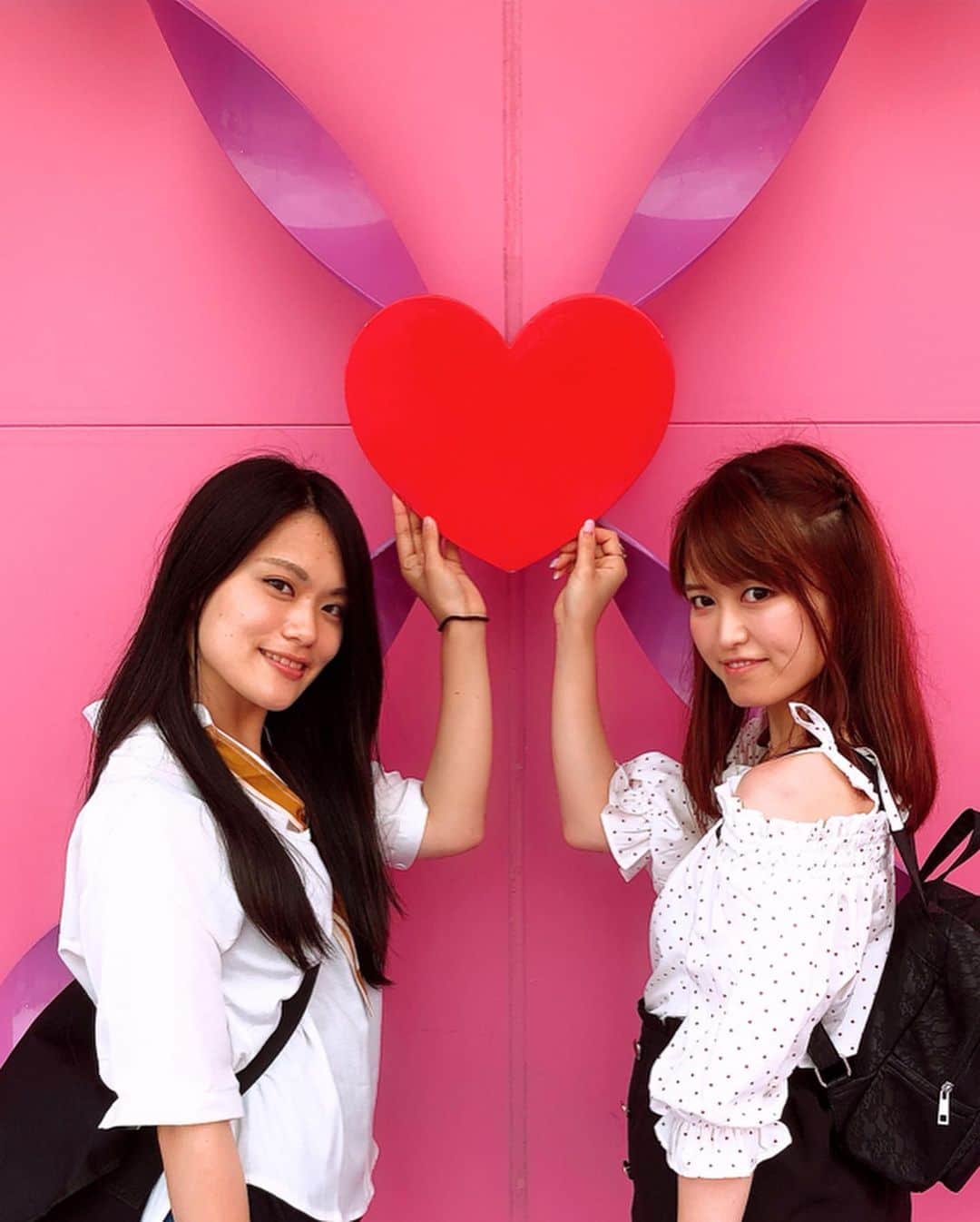 入江綾乃さんのインスタグラム写真 - (入江綾乃Instagram)「. . . 大阪の思い出⑬ 映えた🥰 . . . #usj #usjコーデ #usj🌏 #ピンク #Heart  #followme #写真好きな人と繋がりたい #photography #photo #ポートレート#写真 #doll #dolly #dolls #被写体 #カメラ #camera #カメラ女子 #撮影 #撮影モデル #カメラマン #かわいくなりたい #声優 #プロレスラー #アクトレスガールズ #プロレス #AWGカラーズ #スポーツ女子」8月15日 20時03分 - __irieayano.com__