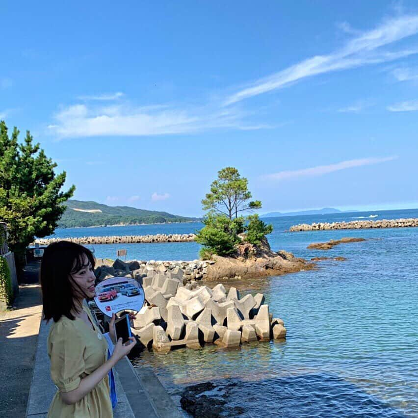 原望奈美さんのインスタグラム写真 - (原望奈美Instagram)「#安楽島 IN #三重県 🐳☀️ - #鳥羽市 にある「 #安楽島海水浴場 」へ。 ここの #海水浴場 は鳥羽唯一の市営海水浴場らしく。 人も多くなく、景色も海水もすごい澄んでて綺麗だった✨ - #海の家 の方々が凄い優しかった😭 抹茶かき氷食べながら海景色を眺めてちょ〜気持ちよかった💞 - 海辺を散歩して日光浴して夏を味わいました。 #動画 とかも載せてまーす。見てみて🤘 . . . . . . #海水浴 #夏休み #お盆休み #海 #ファッション #夏旅行 #夏の思い出 #夏コーデ #旅行コーデ #韓国ファッション #韓国購入品 #japantrip #sea #summervacation #koreanfashion #바다여행 #바다스타그램 #바다집 #패션 #여름코디 #데이트룩 #일본여행」8月15日 20時08分 - vo_nozomi