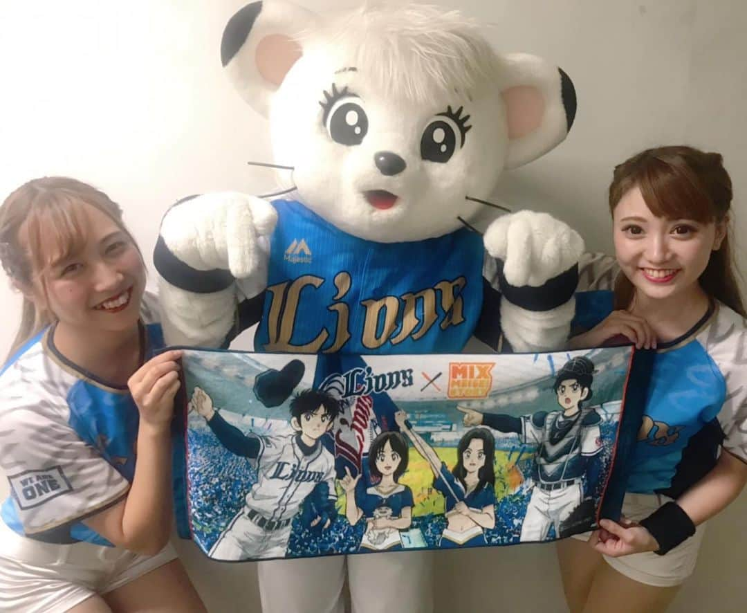 ブルーレジェンズさんのインスタグラム写真 - (ブルーレジェンズInstagram)「本日は、テレビアニメ「MIX」コラボデー⚾️ 「MIX」のメインキャラクター4人がそれぞれライオンズのユニフォーム、bluelegendsの衣装を身に纏った描き下ろしオリジナルコラボイラスト✨ こちらのコラボデー限定グッズも販売されています😊 #bluelegends #mix #ライナ #埼玉西武ライオンズ #seibulions #ライオンズフェスティバルズ2019」8月15日 20時35分 - bluelegends_lionsofficial