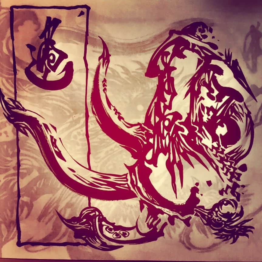 雨宮慶太さんのインスタグラム写真 - (雨宮慶太Instagram)「扉  #dragon #monster #dotart  #japan  #Asia  #doddle  #sketch #woman #fairy #creature #pencil #draw  #drawing #instagood #draw #art  #illust  #illustration #garo #keitaamemiya」8月15日 20時39分 - keitaamemiya