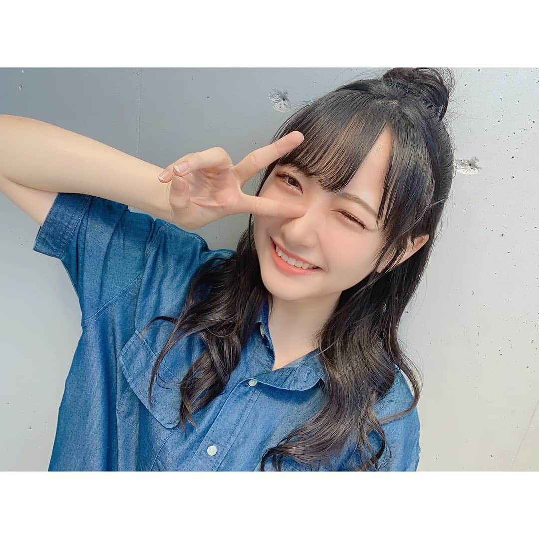 石田千穂さんのインスタグラム写真 - (石田千穂Instagram)「． いえっ！ ． #STU48 #石田千穂 #idol #ヘアアレンジ #ハーフアップお団子」8月15日 20時40分 - chiho_ishida