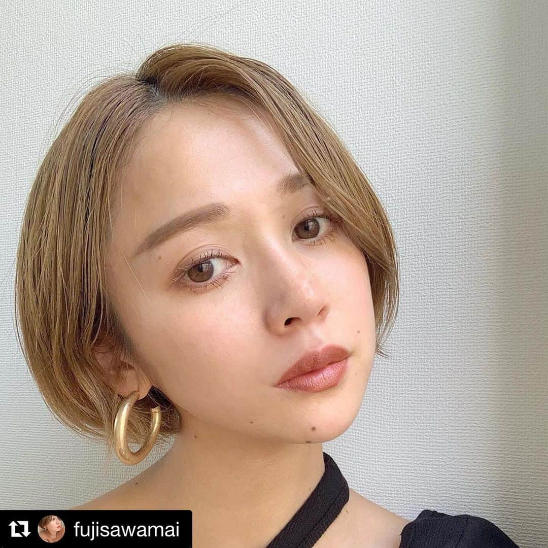 cosme_beauty_ssさんのインスタグラム写真 - (cosme_beauty_ssInstagram)「藤沢 麻衣 @fujisawamaiさんが西武・そごうで購入できる、秋のおすすめ新作コスメをご紹介してくださいました！  #Repost @fujisawamai with @get_repost ・・・ ⠀ ⠀ 秋コスメの新作を チェックしてきたよ〜🍇🍂 気になるアイテムたくさんだったので 早速使ってみたよ♡ @cosme_beauty_ss ⠀ ⠀ 🏷クレジット ○乳液 クリニークiD:CLINIQUE  角層ケア . ○アイシャドウ トーン タッチ アイズ:SUQQU 色番 01 ⠀ . ○アイシャドウ ザ アイシャドウ:ADDICTION 品番 056 Brown Beach ⠀ . ○ファンデーション グロウイングシームレスバーム:LUNASOL（8/30（金）発売） 品番 OC02  使用したコスメたちは 西武・そごう のショッピングサイト e.デパートでも買えるので ぜひ秋コスメチェックしてみてね♡  #seibu #sogo #西武のデパコス #そごうのデパコス #秋コスメ#beautyismine #PR」8月15日 21時10分 - seibu_sogo_biryuhyakkaweb