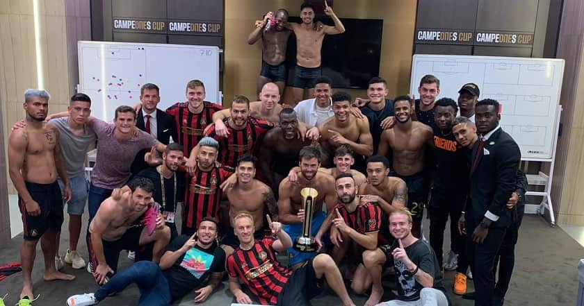 ブラッド・グザンさんのインスタグラム写真 - (ブラッド・グザンInstagram)「Another 🏆 and fantastic performance! We keep going! @atlutd」8月15日 21時25分 - bguzan