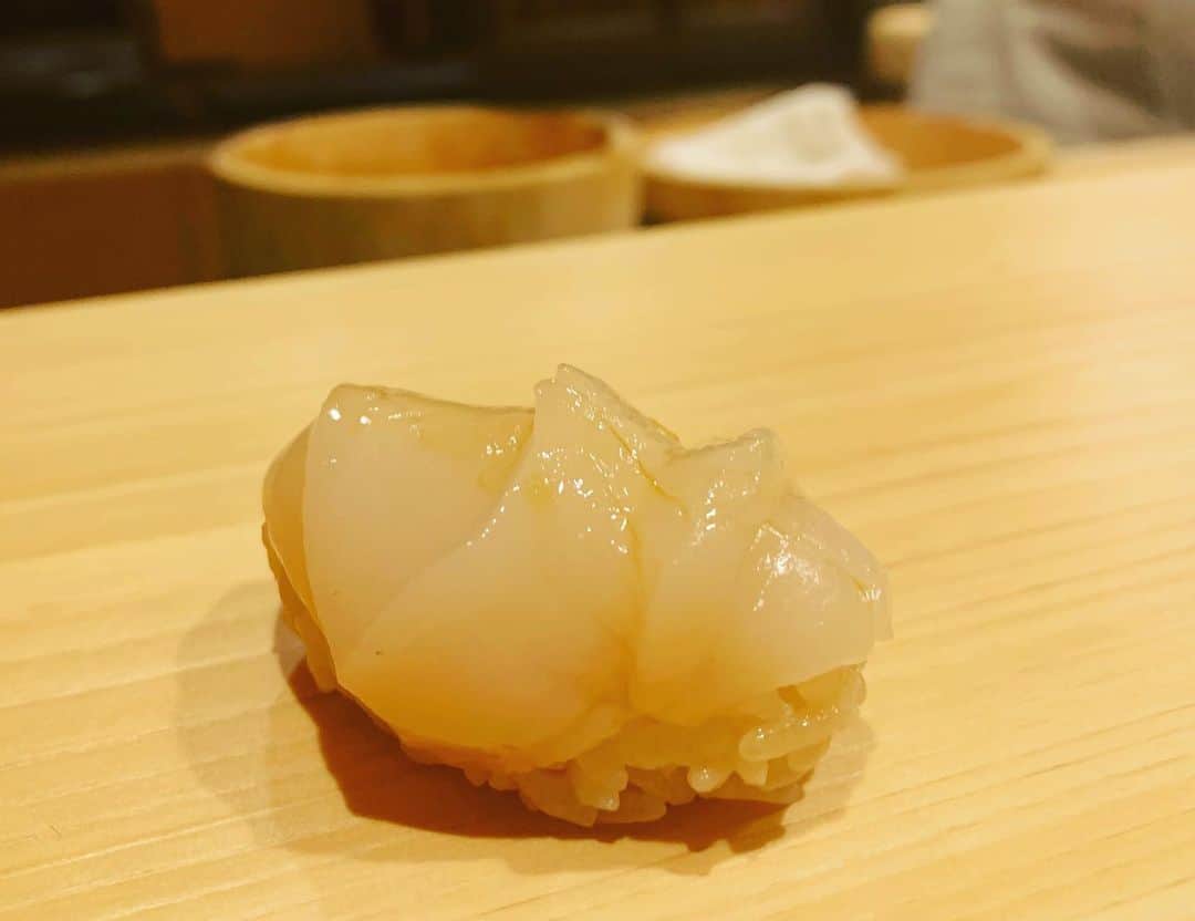 Rie fuさんのインスタグラム写真 - (Rie fuInstagram)「I’m home🇯🇵 日本に本帰国しました🌸#onlyinjapan #sushi #bestfoodintheworld」8月15日 21時21分 - riefuofficial