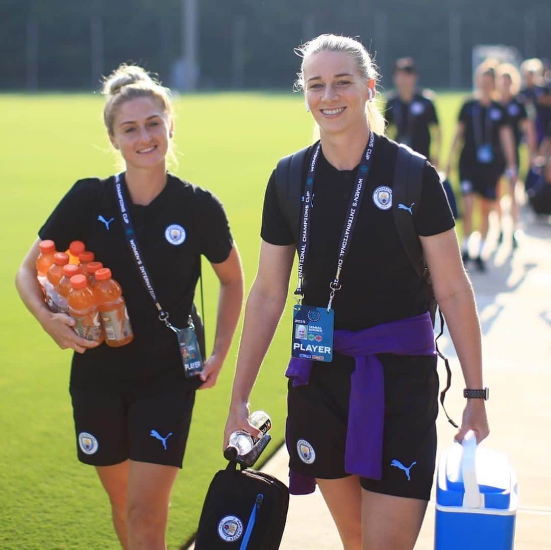 マンチェスター・シティFCさんのインスタグラム写真 - (マンチェスター・シティFCInstagram)「That gameday feeling 🤪 . #mancity」8月16日 7時33分 - mancity