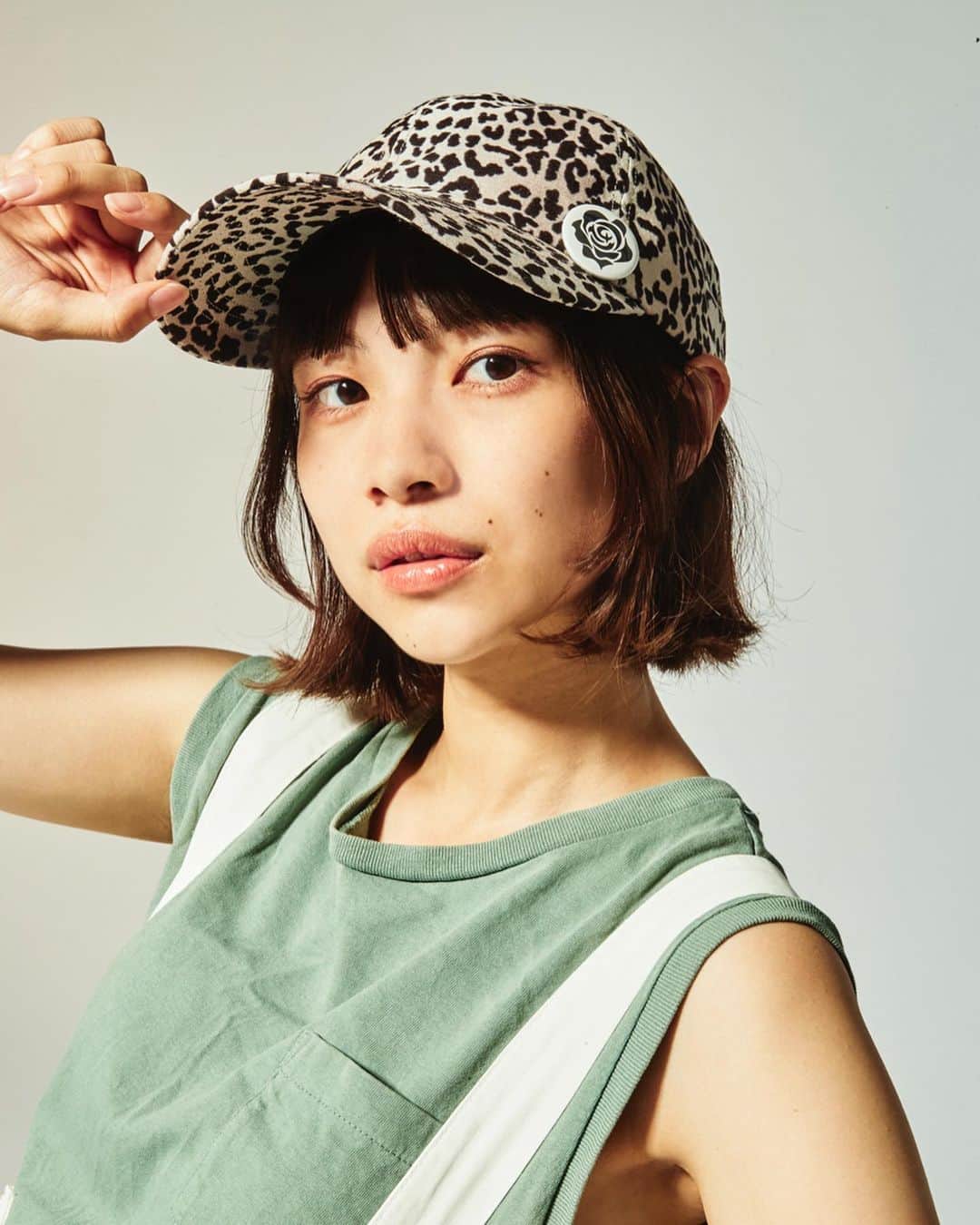 のインスタグラム：「SUMMER SONIC 2019 LIMITED EDITION. . 8/16(金)〜18(日)の3日間、開催されるサマーソニック2019の幕張メッセ会場にCA4LAブースで販売する総柄のキャップ。 . . Model: @you_miyazaki . https://www.ca4la.com/news/1917/ . . #summersonic #サマソニ #夏フェス #CA4LA #カシラ #hats #帽子 #cap #キャップ #madeinjapan #日本製 #帽子屋 #帽子専門店 #ぼうし #fashionphography #ig_portrait #ig_photooftheday #portraitmood #makeportraits #theportraitpr0ject」