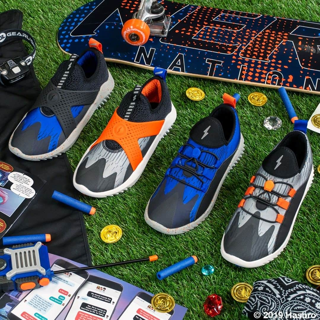 Foot Lockerさんのインスタグラム写真 - (Foot LockerInstagram)「STEALTH & SHADOW 🏈 Retro, nostalgic, timeless! New Super Heroic collection inspired by NERF’s heritage colors. 🚀 Coming this Friday, 8/16  #superheroic #readyforadventure #Nerf © 2019 Hasbro」8月16日 8時06分 - footlocker