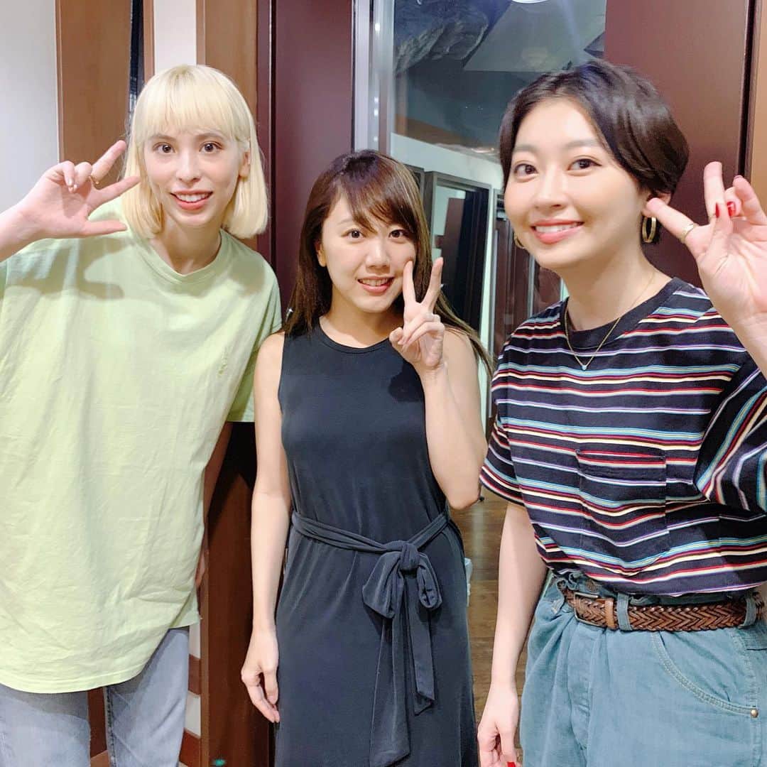 関口舞のインスタグラム：「今日はchelmicoさんと恋話などしちゃいました😇幸せ〜😇 #chelmico」